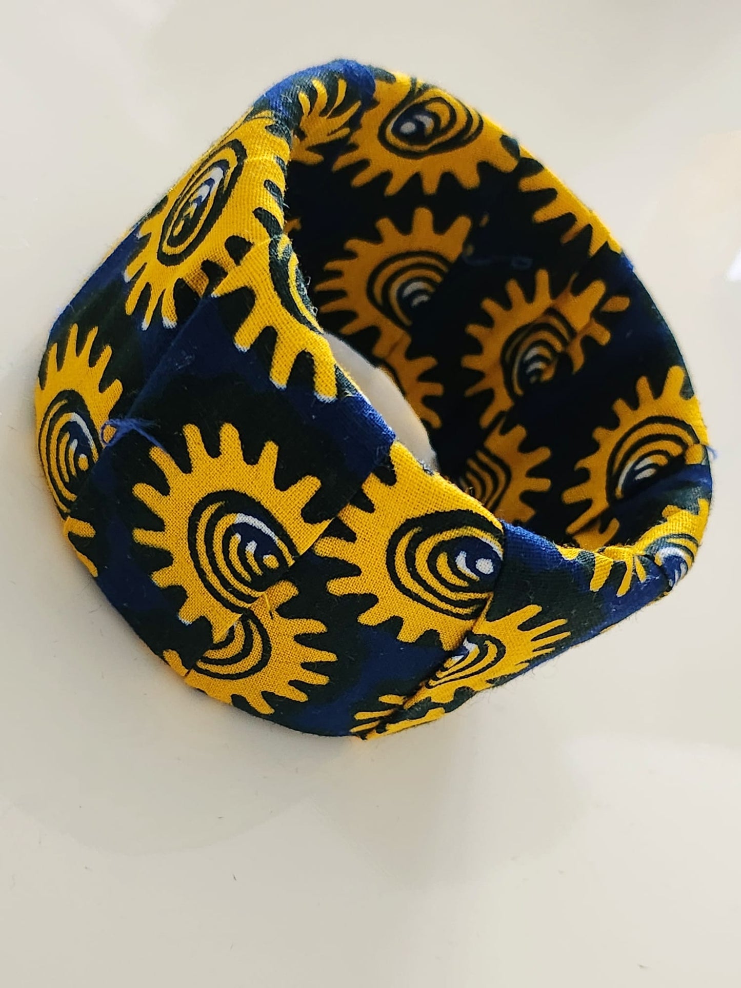 Bracelet/manchette en wax "Gül"